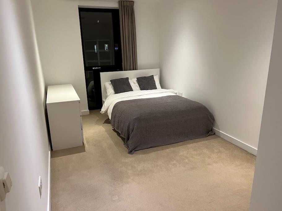 Modern 2 Bed - Olympic Park Stratford Lägenhet London Exteriör bild