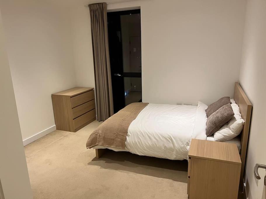 Modern 2 Bed - Olympic Park Stratford Lägenhet London Exteriör bild
